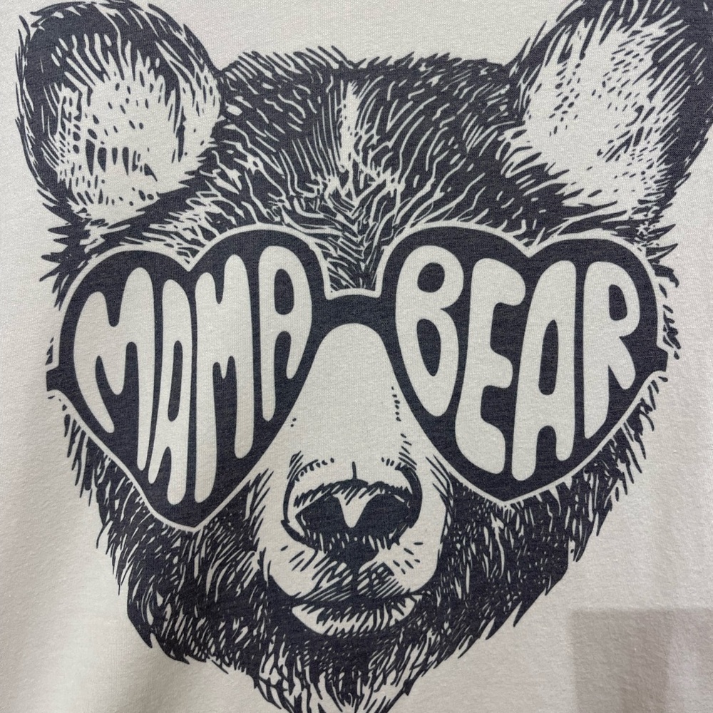 NWOT White & Grey Cute Mother Mama Bear Short Sleeve Graphic Tee - Picture 4 of 5